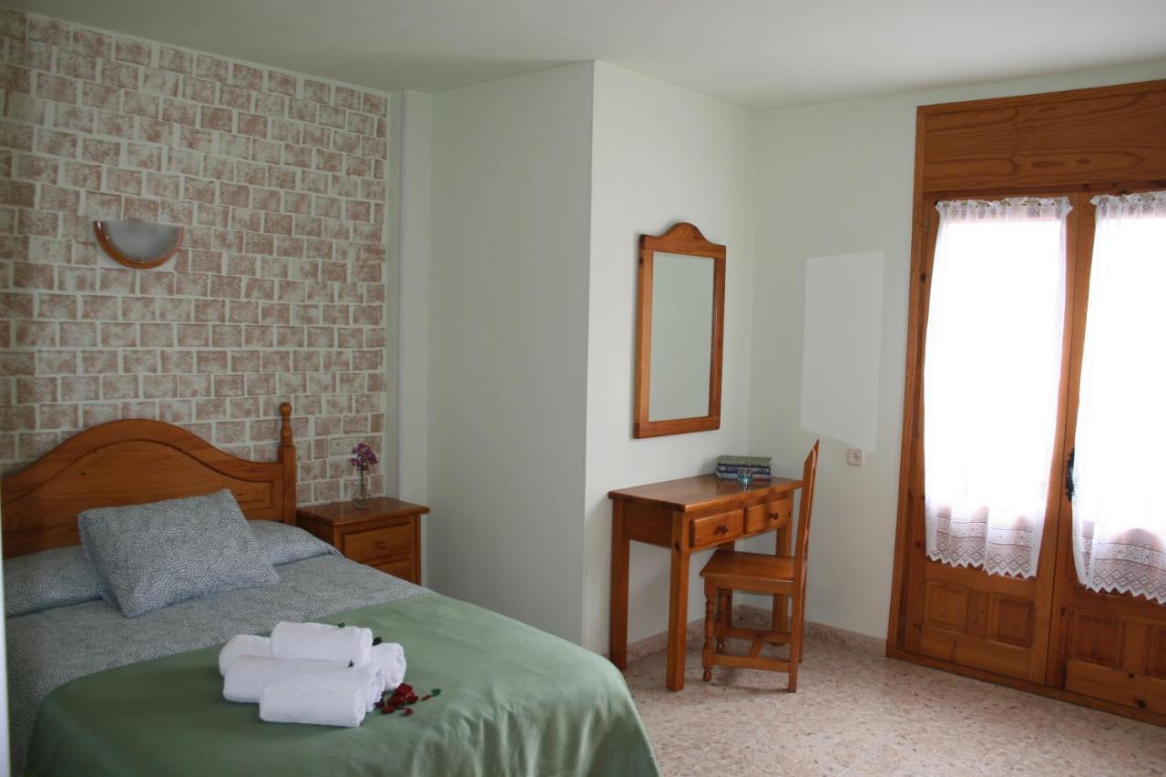 Fonda Naval Hotell Escalona Exteriör bild